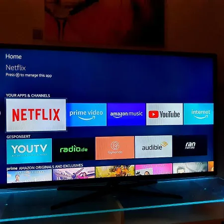 شقة Cozy With Terrace & Netflix Near Concert Hall *